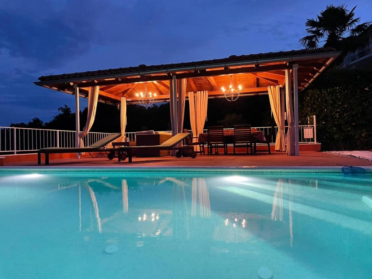Villa Lovran - 150M To The Beach - Infinity Pool - Incredible Sea View - Fitness Room Bagian luar foto