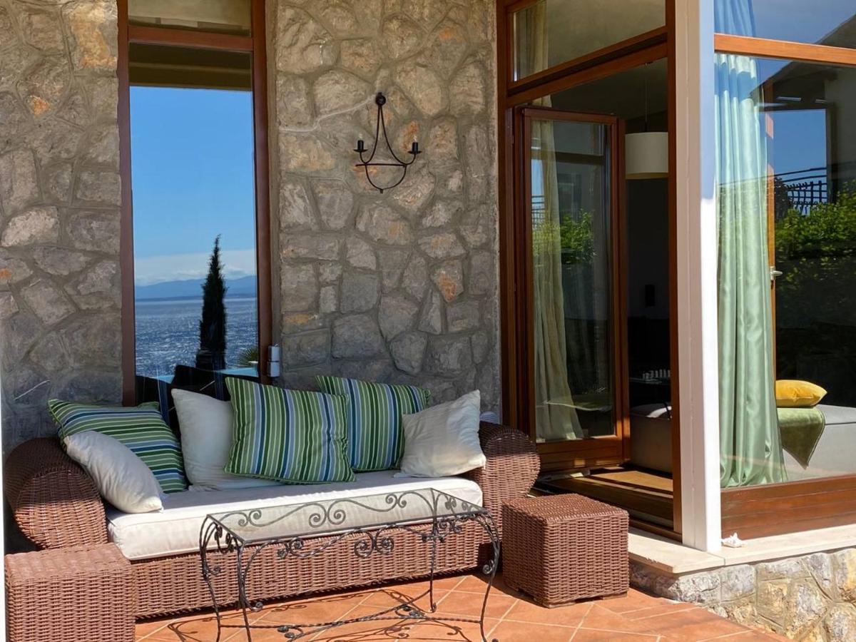 Villa Lovran - 150M To The Beach - Infinity Pool - Incredible Sea View - Fitness Room Bagian luar foto
