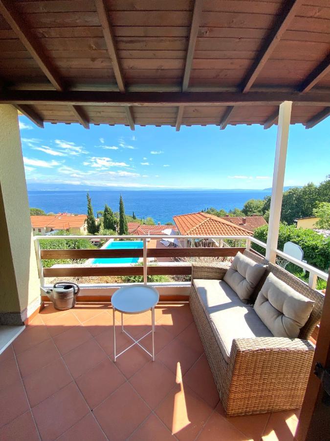 Villa Lovran - 150M To The Beach - Infinity Pool - Incredible Sea View - Fitness Room Bagian luar foto