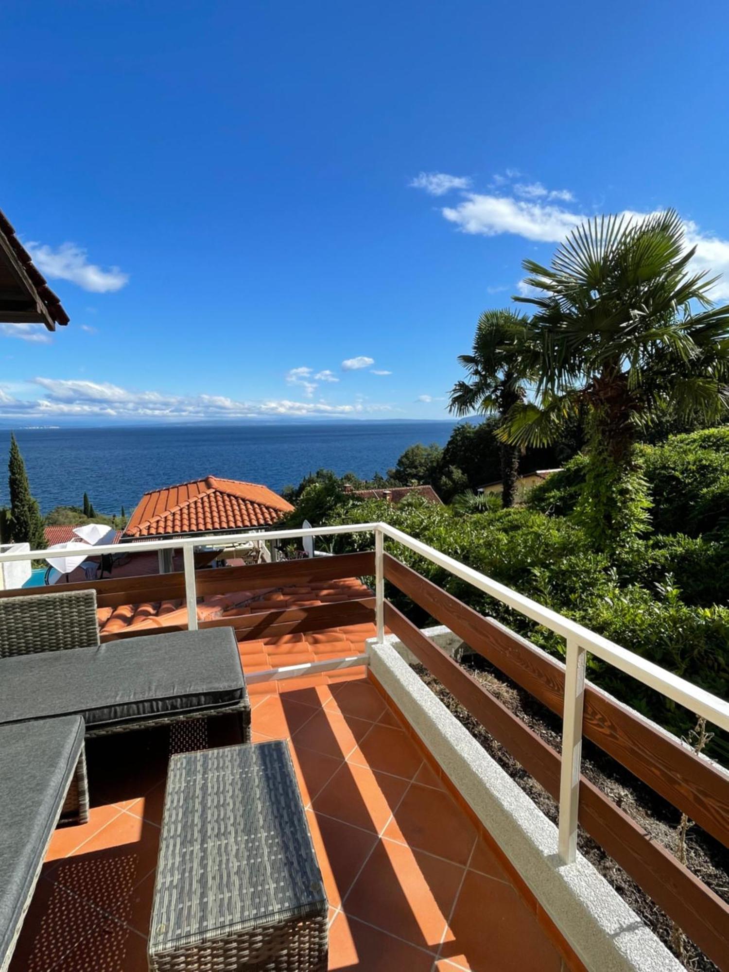 Villa Lovran - 150M To The Beach - Infinity Pool - Incredible Sea View - Fitness Room Bagian luar foto