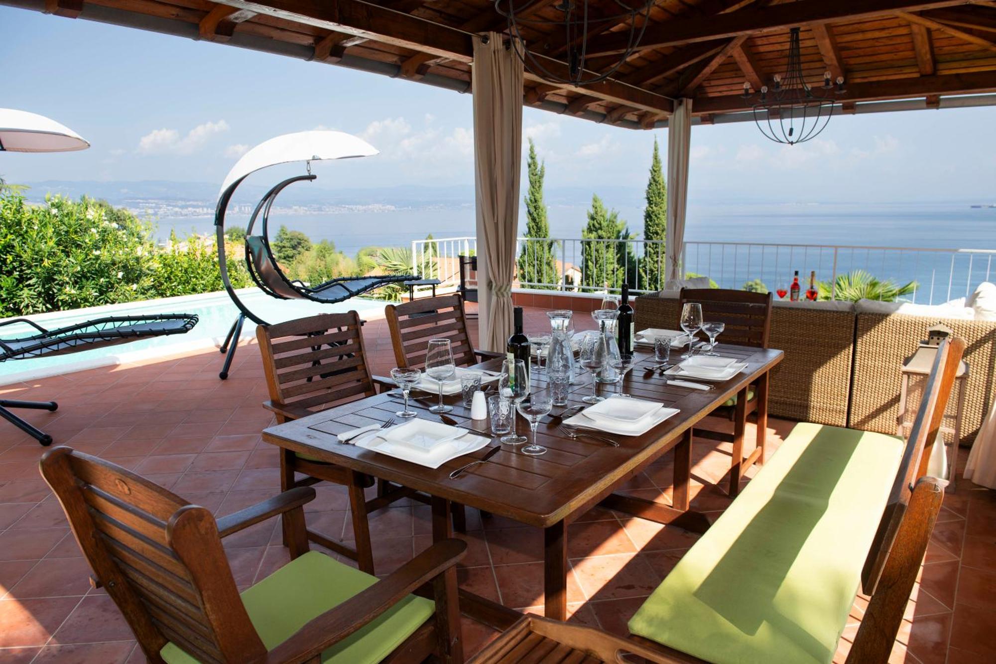 Villa Lovran - 150M To The Beach - Infinity Pool - Incredible Sea View - Fitness Room Bagian luar foto