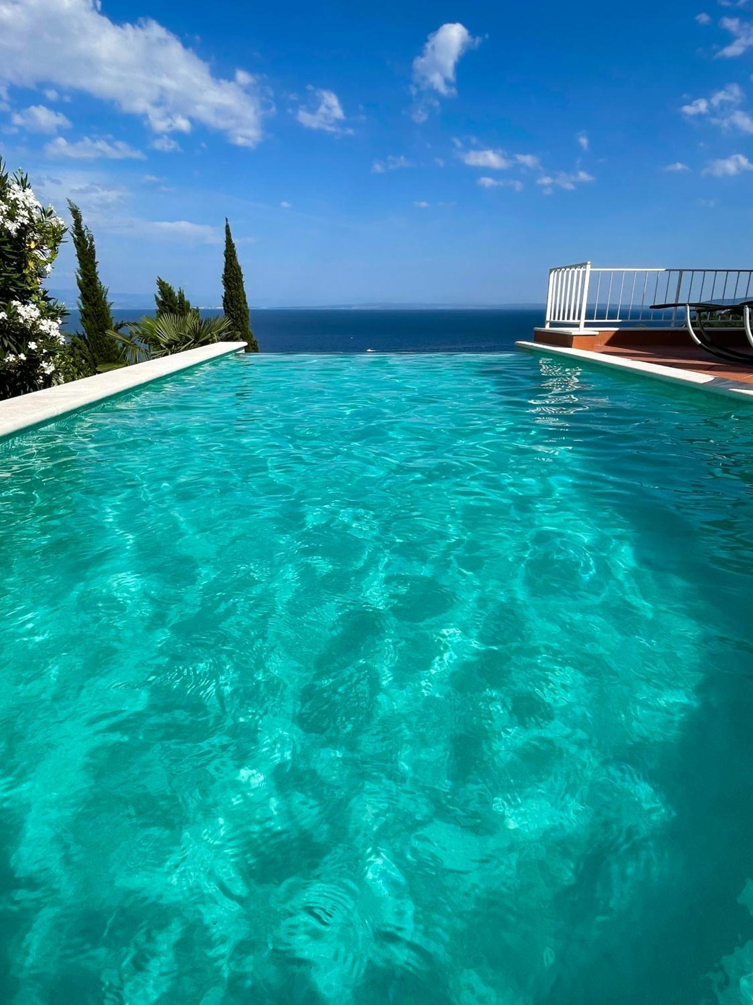 Villa Lovran - 150M To The Beach - Infinity Pool - Incredible Sea View - Fitness Room Bagian luar foto