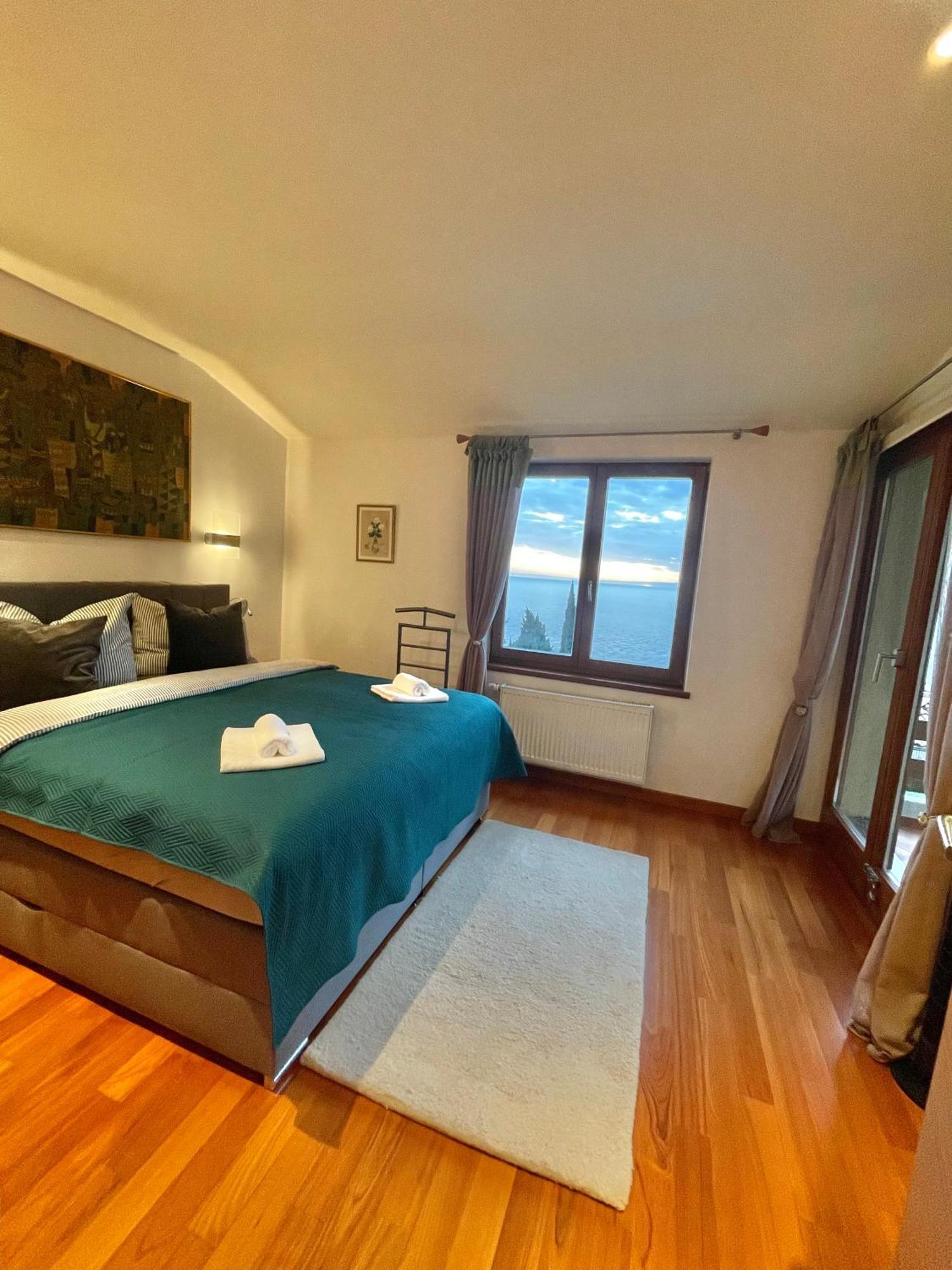 Villa Lovran - 150M To The Beach - Infinity Pool - Incredible Sea View - Fitness Room Bagian luar foto
