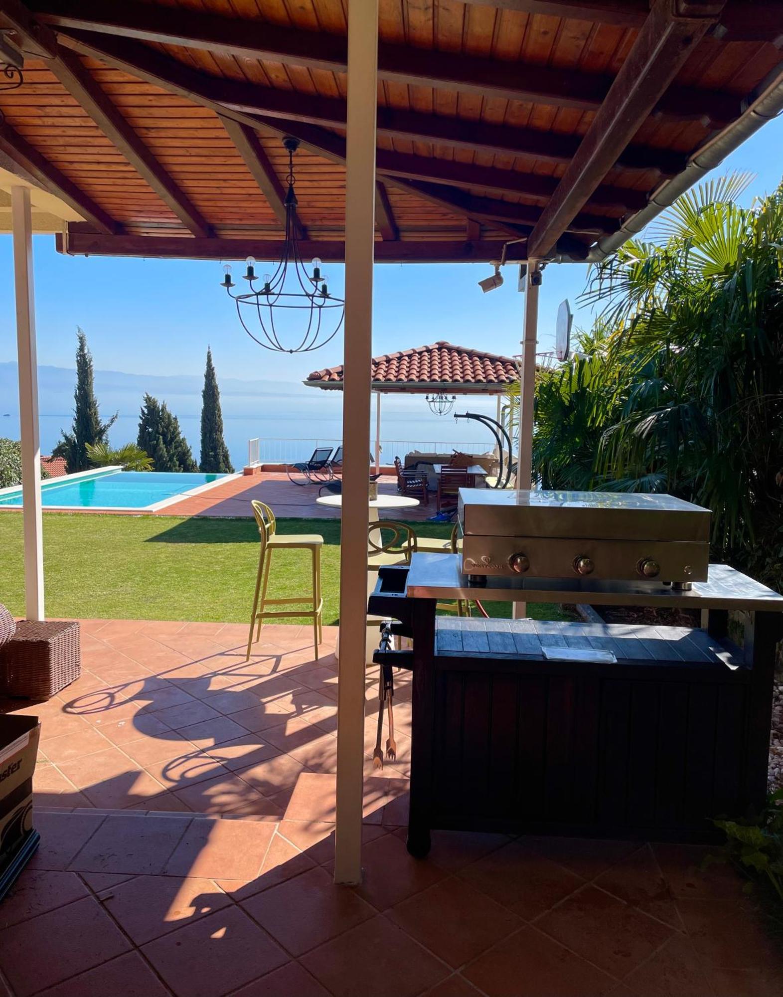 Villa Lovran - 150M To The Beach - Infinity Pool - Incredible Sea View - Fitness Room Bagian luar foto