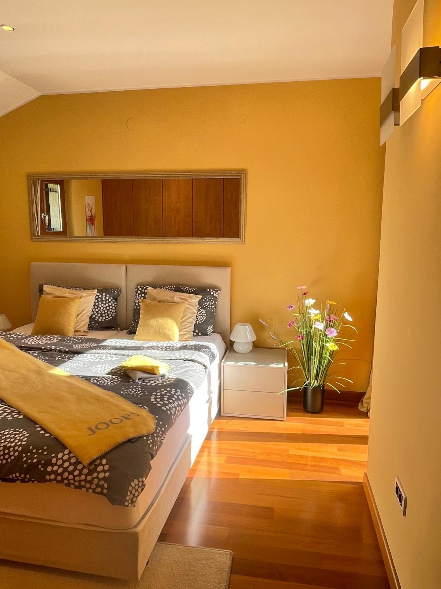 Villa Lovran - 150M To The Beach - Infinity Pool - Incredible Sea View - Fitness Room Bagian luar foto